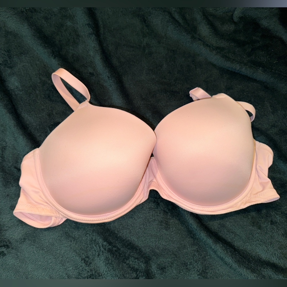 PINK Victoria's Secret Blush Bra